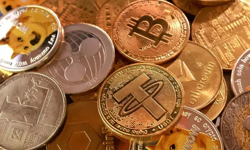 Bitcoin Falls 5% After US Senate Crypto Bill Fails to Advance